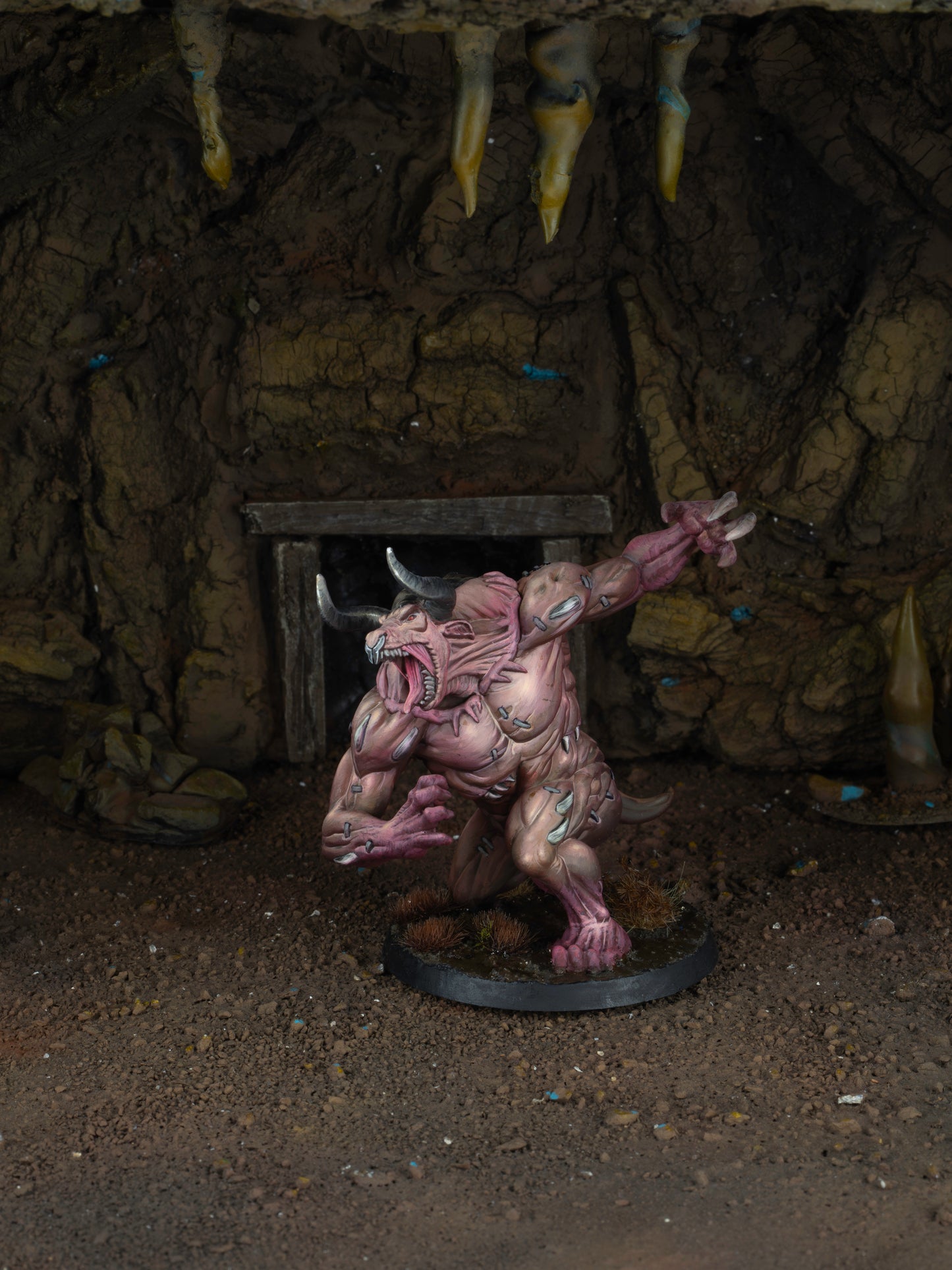 Mórnmab [AUGUST PRE-ORDER]